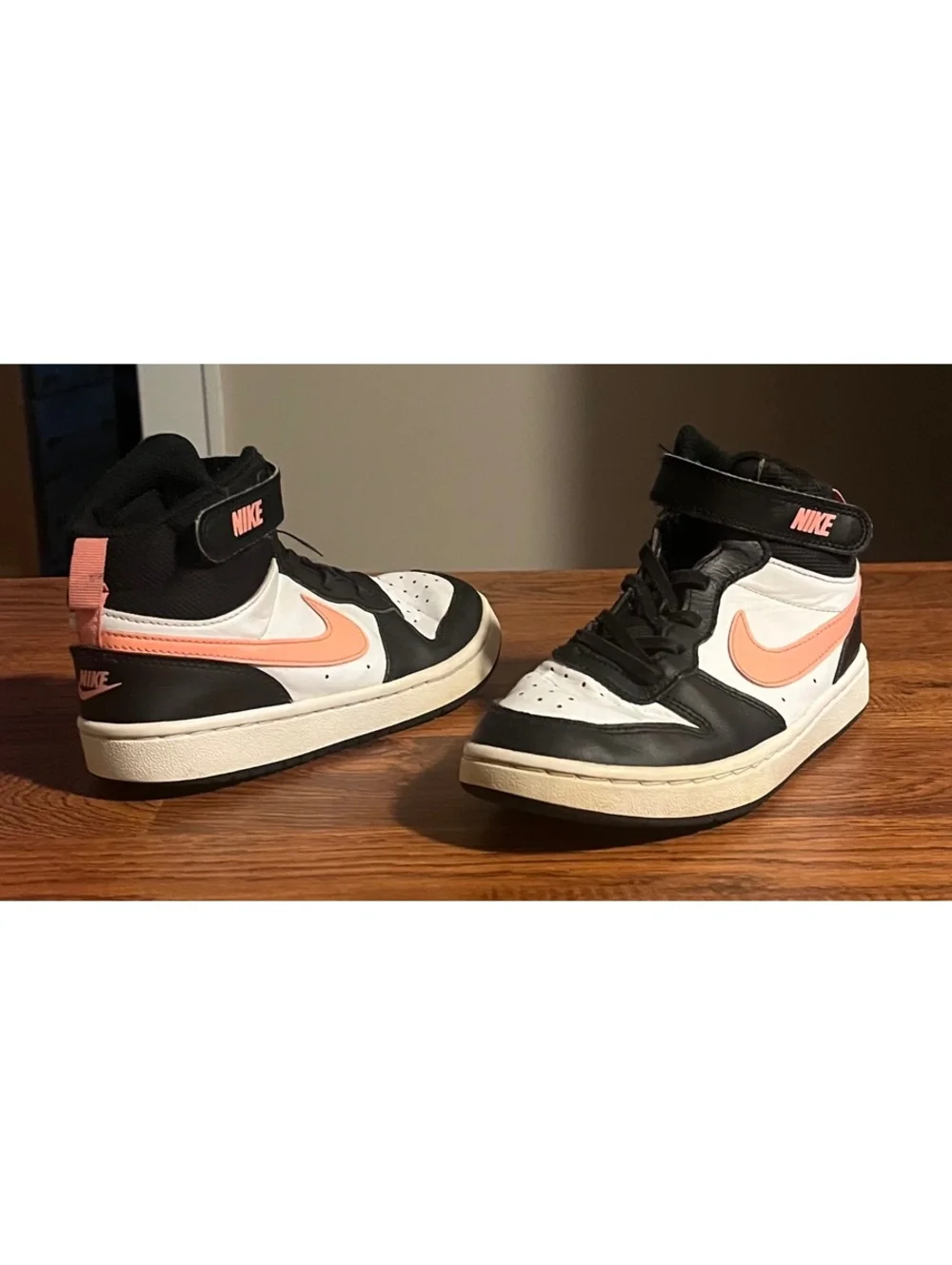 Nike Court Borough Mid 2 Sneaker Size 2Y Black White Pink